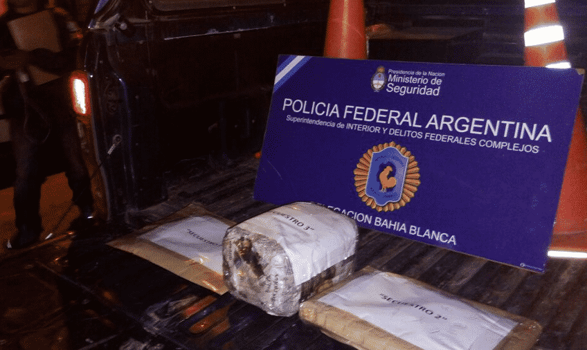 Allanamiento por distribución de pornografía infantil en Punta Alta