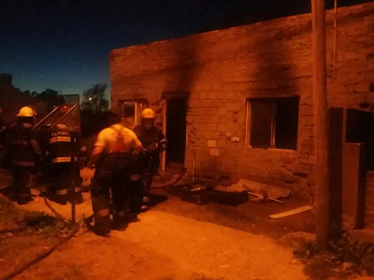 Se incendió una vivienda en White