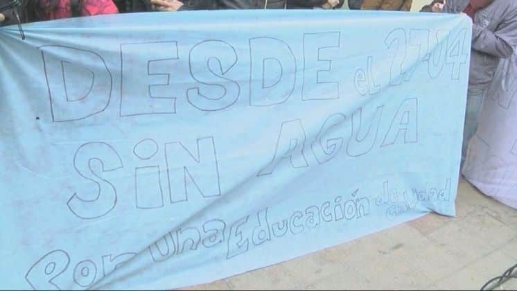 Polémica por la falta de agua en la escuela 14