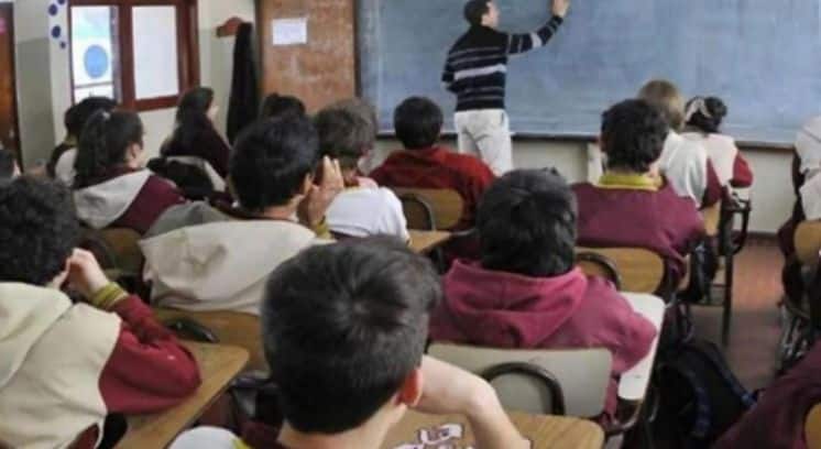 La Provincia oficializó los cambios en las escuelas secundarias que eliminan las repitencias