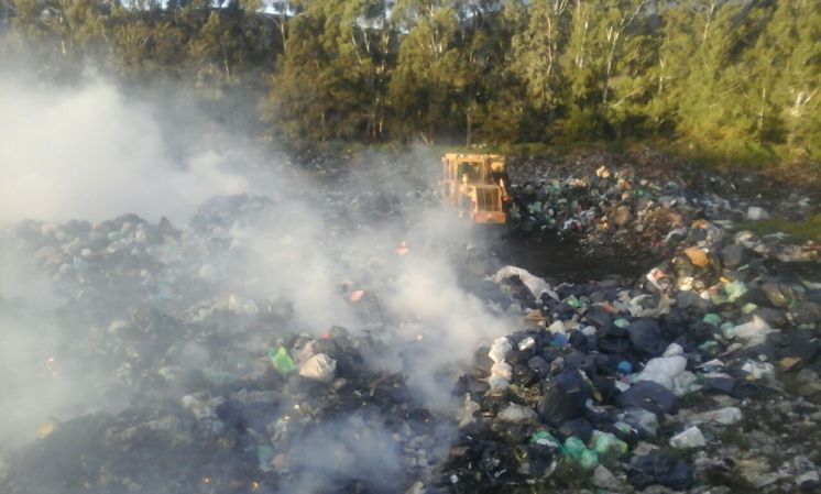 Incendio en el basurero de Sierra