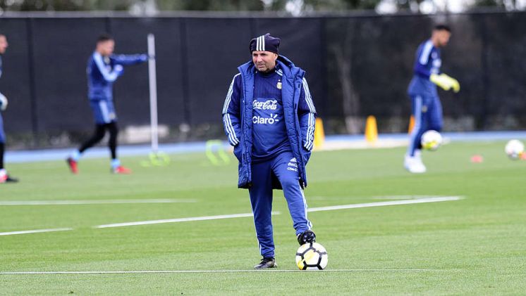 La Selección argentina se entrenó en el predio de Barcelona