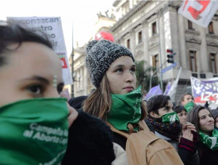 Aborto legal: media sanción en Diputados