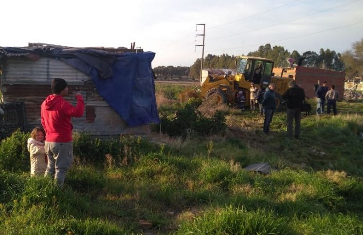 Desalojan familias en Miramar