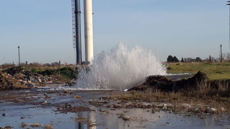 Rompen caño en Spurr