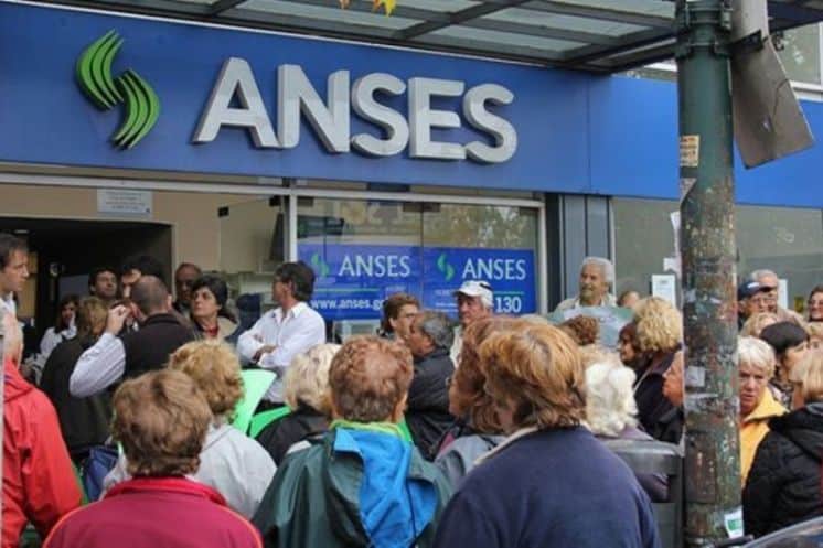 Anses oficializó los aumentos de jubilaciones y pensiones a partir de junio