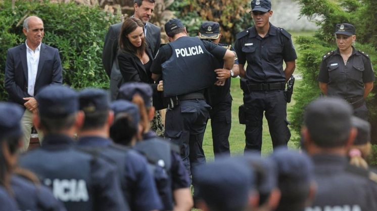 Brigada Antidrogas: tenia 160 dosis de cocaína en chalecos