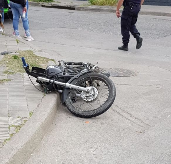 Fuerte accidente en Villa Mitre