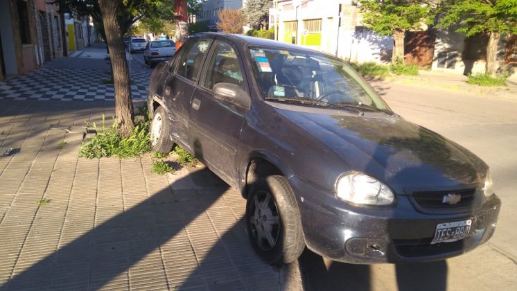 Fuerte choque en Güemes y Charlone