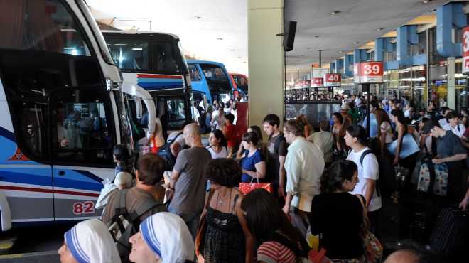 Un millón de turistas se moviliza por el fin de semana largo