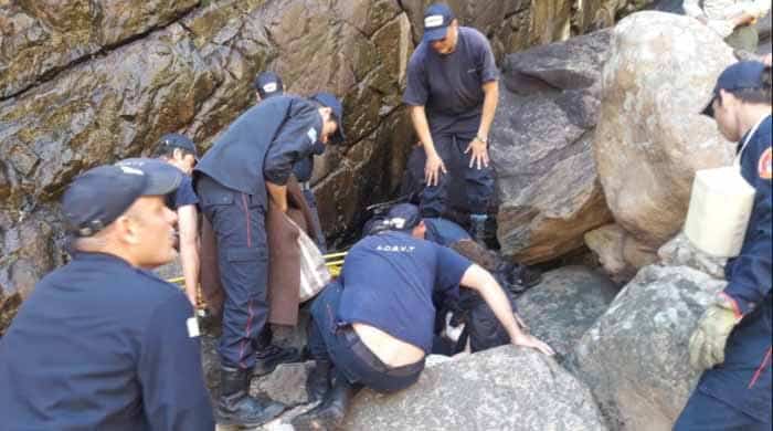 Bomberos rescatan a una mujer en el Cerro Ventana