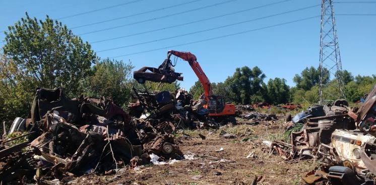 Compactan autos en Bahía Blanca