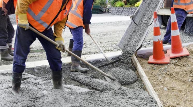 Subió el riesgo país y el Gobierno suspende la obra pública con PPP