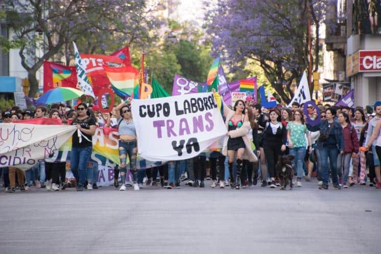 Marcha y festival del movimiento LGBTIQ