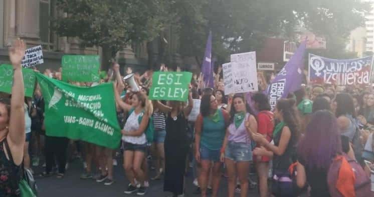 19F en Bahia Blanca. Manifestación centrica