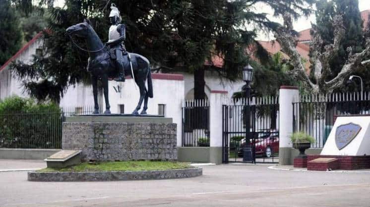 Tenían 13 y 14 años, vivían en la calle y fueron violadas por policías