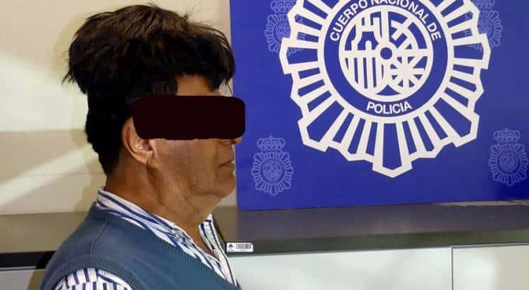 Llevaba medio kilo de cocaína oculta en su peluquín