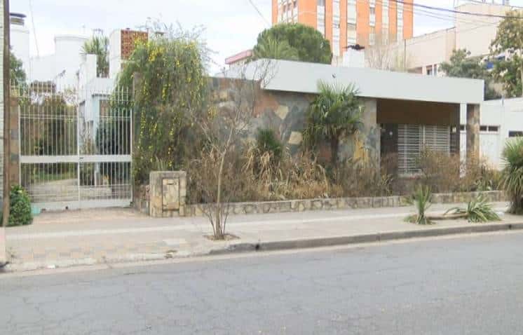 Violento asalto a un matrimonio de jubilados en el barrio Universitario