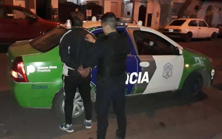 Estaba alcoholizado y quiso escapar dos veces de la policía