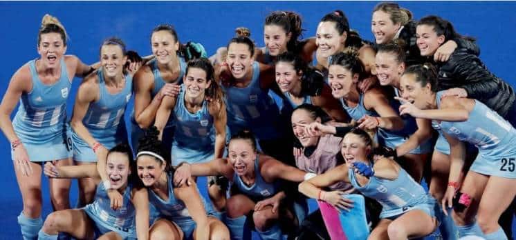 La emoción de la bahiense que ganó el oro con las Leonas