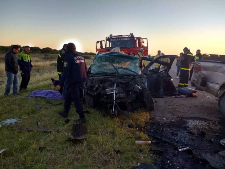 Tragedia en la ruta 22: mueren 7 personas en un choque frontal