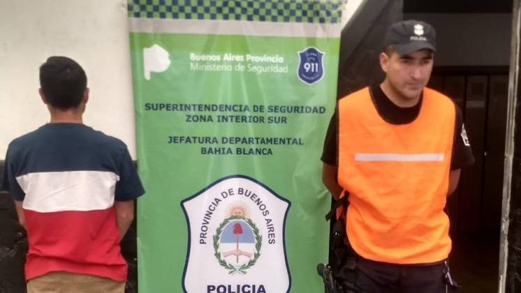 Lo acusan de golpear a su hija y su ex pareja y amenazarlas de muerte