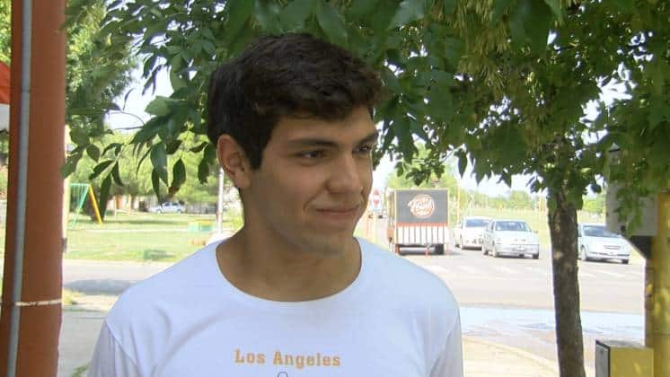 Un bahiense que participó en la carrera de Necochea donde buscan a un nadador