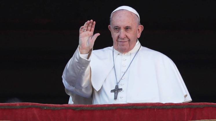 El papa pidió a los jóvenes que visiten a los abuelos con las precauciones adecuadas: “no los dejen solos”