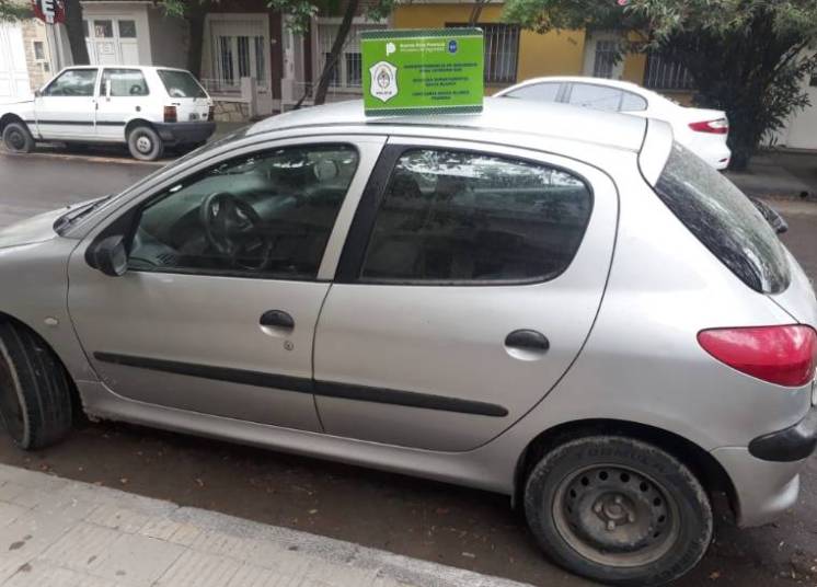 Pareja bahiense detenida tras robar un coche en Coronel Dorrego