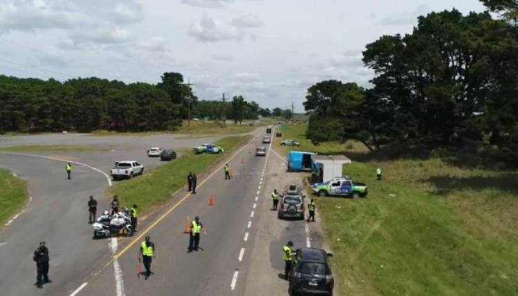 Gendarmería controlará rutas para desalentar circulación a lugares turísticos