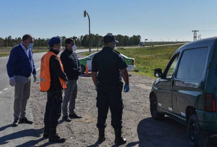 Controles en rutas para evitar “éxodo” durante la cuarentena