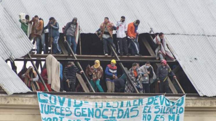 Motín y fuego en la cárcel de Villa Devoto