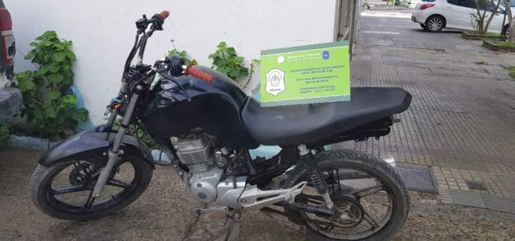 Recuperan moto de un cadete que vendían por internet