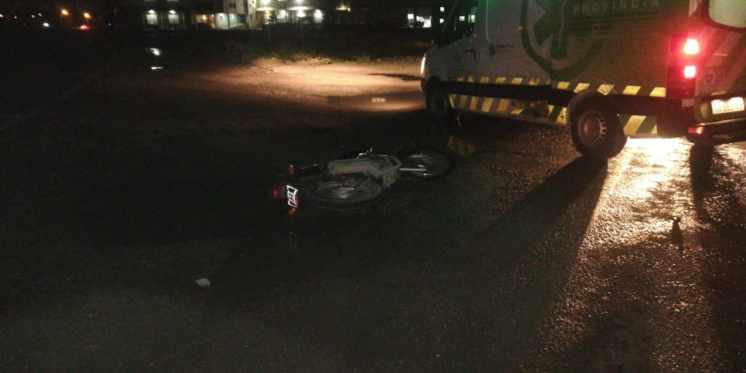 Motociclista herido tras chocar contra una camioneta