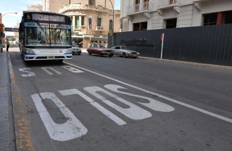 Reducción de frecuencias en el transporte público