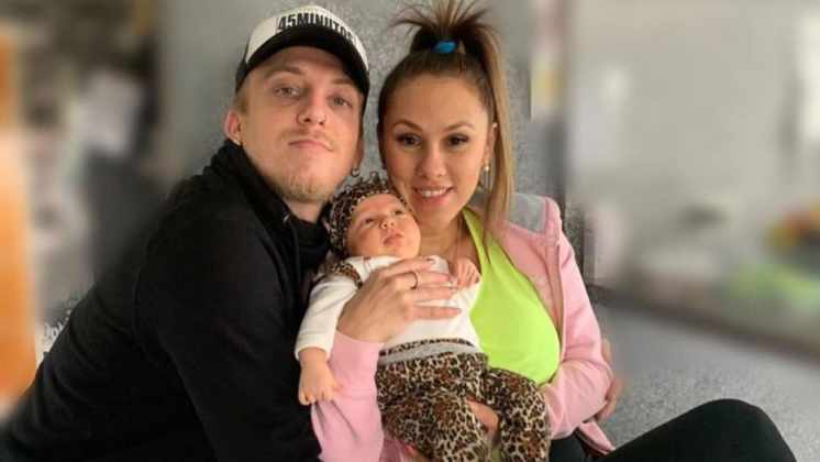 Barby Silenzi y El Polaco compartieron el especial festejo del primer mes de Abril: “Gracias a Dios por esta bendición”