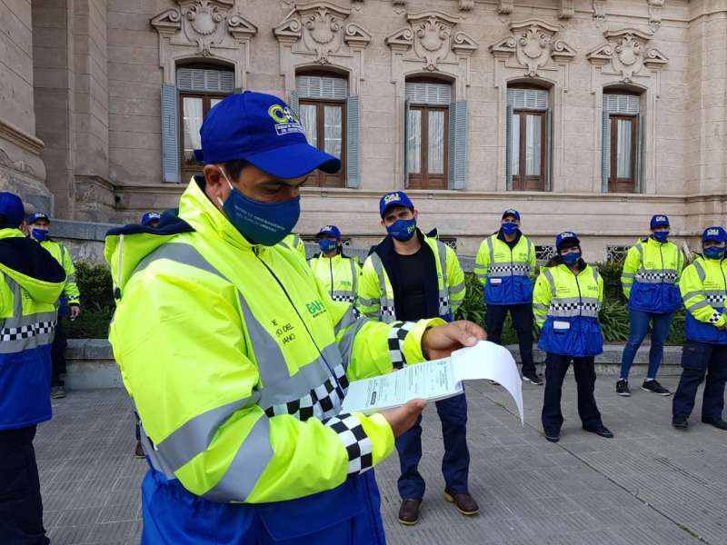 Comenzó el control estricto del uso de parquímetros