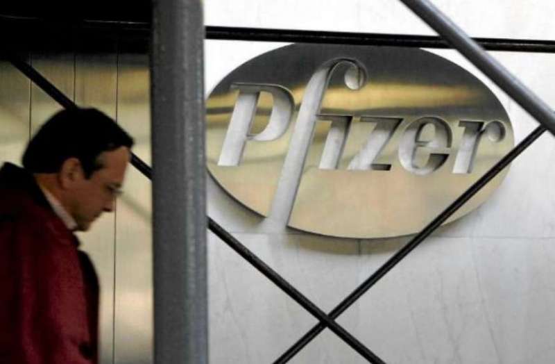 Llegaron más de 160 mil vacunas de Pfizer, de las 20 millones que se esperan este año