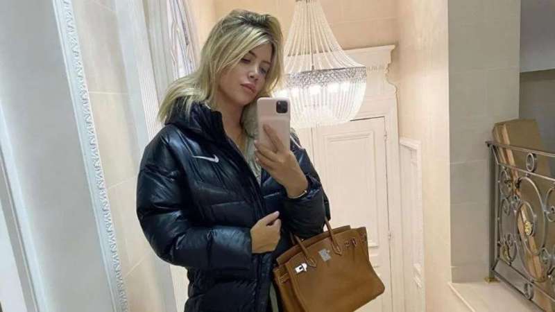 Wanda Nara mostró sin querer su lámpara ametralladora: cuesta más de 500 mil pesos