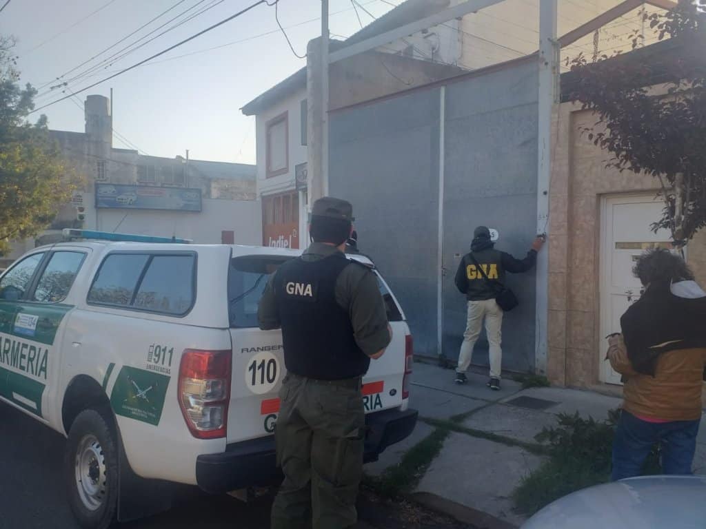 Allanaron un domicilio por pornografía infantil