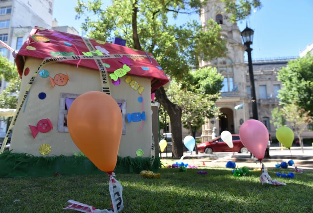 Intervención urbana por el Día Mundial para la Prevención del Abuso Infantil