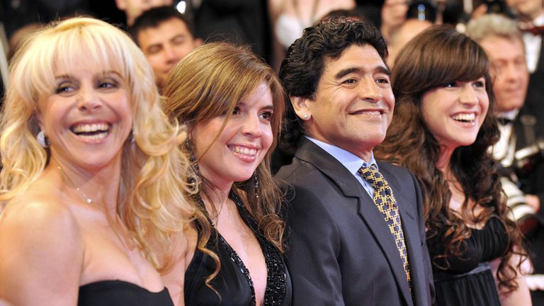 La herencia de Maradona: la impactante lista de bienes y contratos que tenía