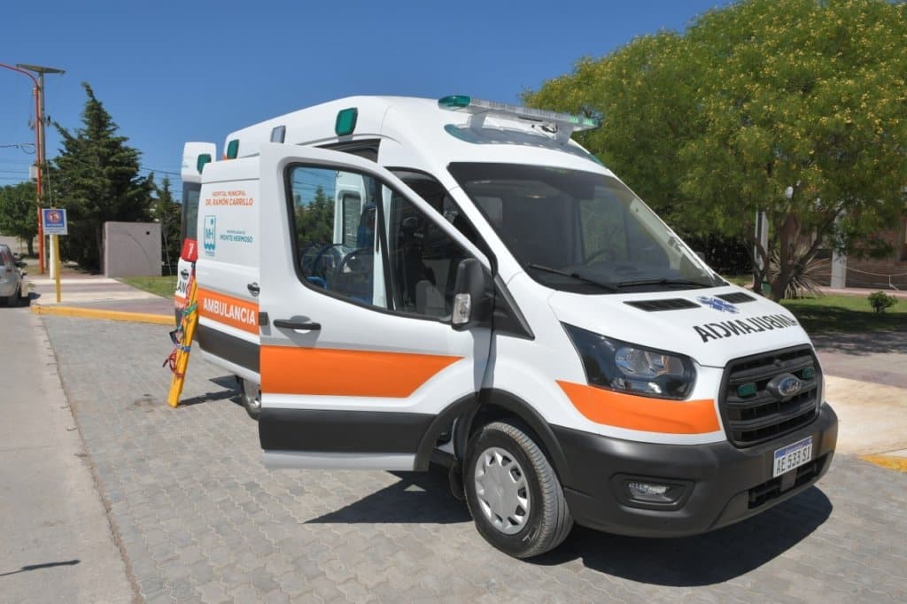 Nueva ambulancia de terapia Covid