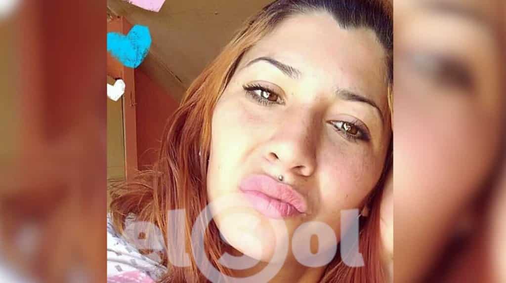 Una mujer de 26 años roció con nafta y prendió fuego a su ex y a la actual pareja del hombre en una parada de colectivos