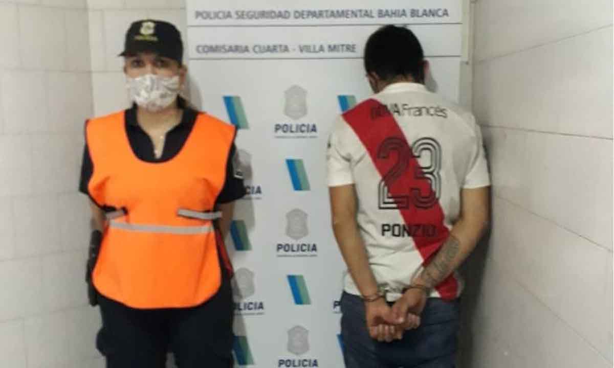 Huyó del Penna con coronavirus y lo detuvieron en los festejos de Villa Mitre