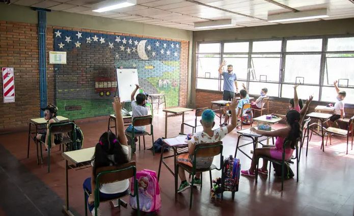 El Gobierno impulsará que haya 10 días más de clases en 2022 y buscará consensuarlo con las provincias