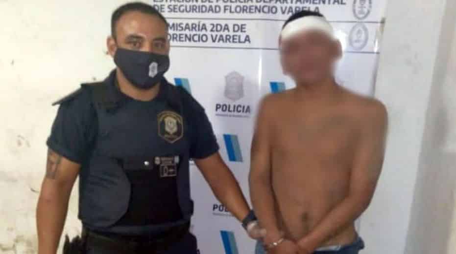 Desarmó, ató y entregó a la policía a un ladrón que había entrado a su casa