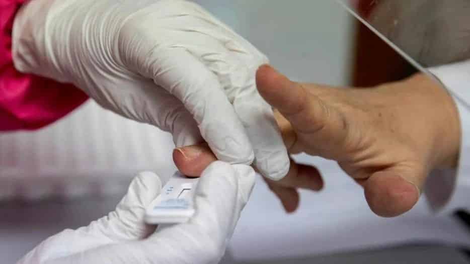 La ANMAT aprobó el test argentino que detecta coronavirus en menos de cinco minutos