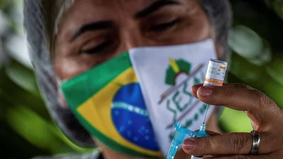 La vacuna de Pfizer funcionaría contra la variante de coronavirus que amenaza a Brasil