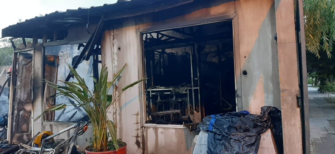 El fuego destruyó una vivienda